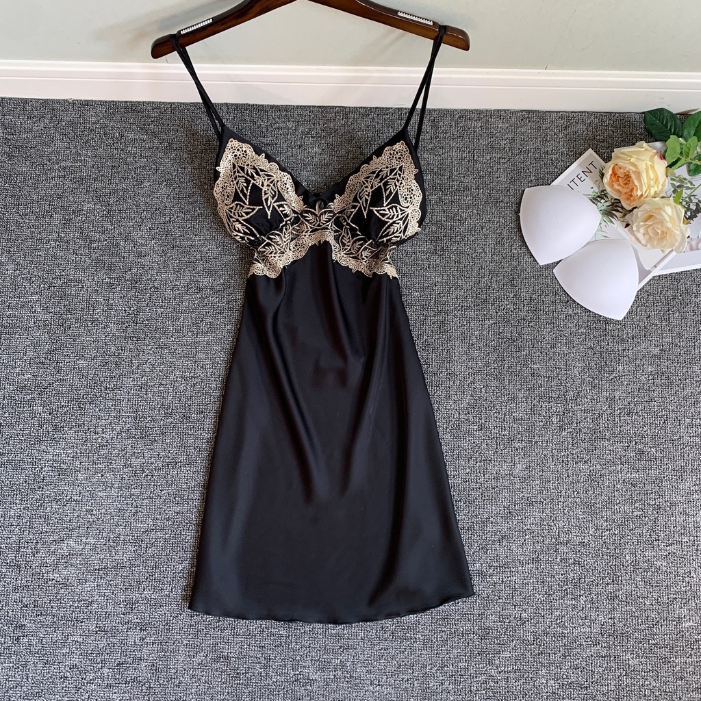 Đầm Ngủ Lụa Hai Dây Có Mút Đệm Ngực Hở Lưng Gợi Cảm Thời Trang Xuân Hè