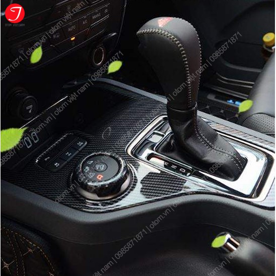 Ốp nội thất Ford Everest Cacbon 2016 – 2020 cao cấp