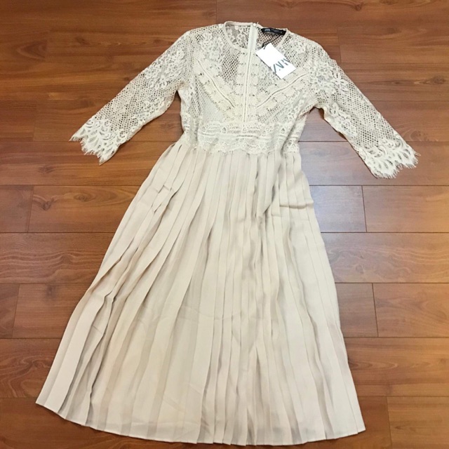 Váy nude size xs