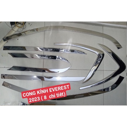 Ốp nẹp viền chân kính, cong kính xe Ford Everest new 2022, 2023 Hàng Inox cao cấp, sáng bóng