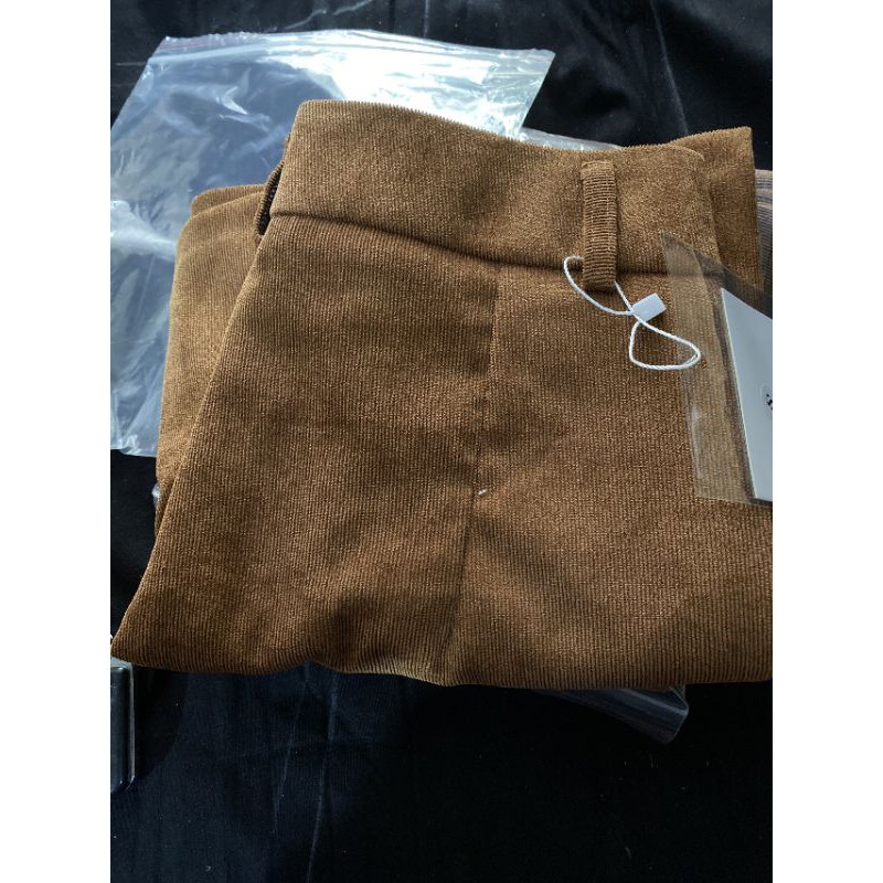 QUẦN SHORT NHUNG TĂM | BigBuy360 - bigbuy360.vn