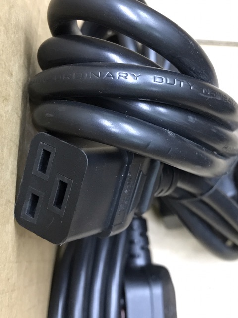 Dây nguồn C19, uk to c19 , dây sạc ups Apc Cáp nguồn C19-UK Cho UPS PDU SERVER