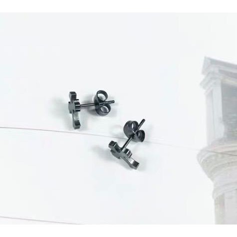 Cross Earring khuyên tai titan thánh giá không gỉ không dị ứng không đen