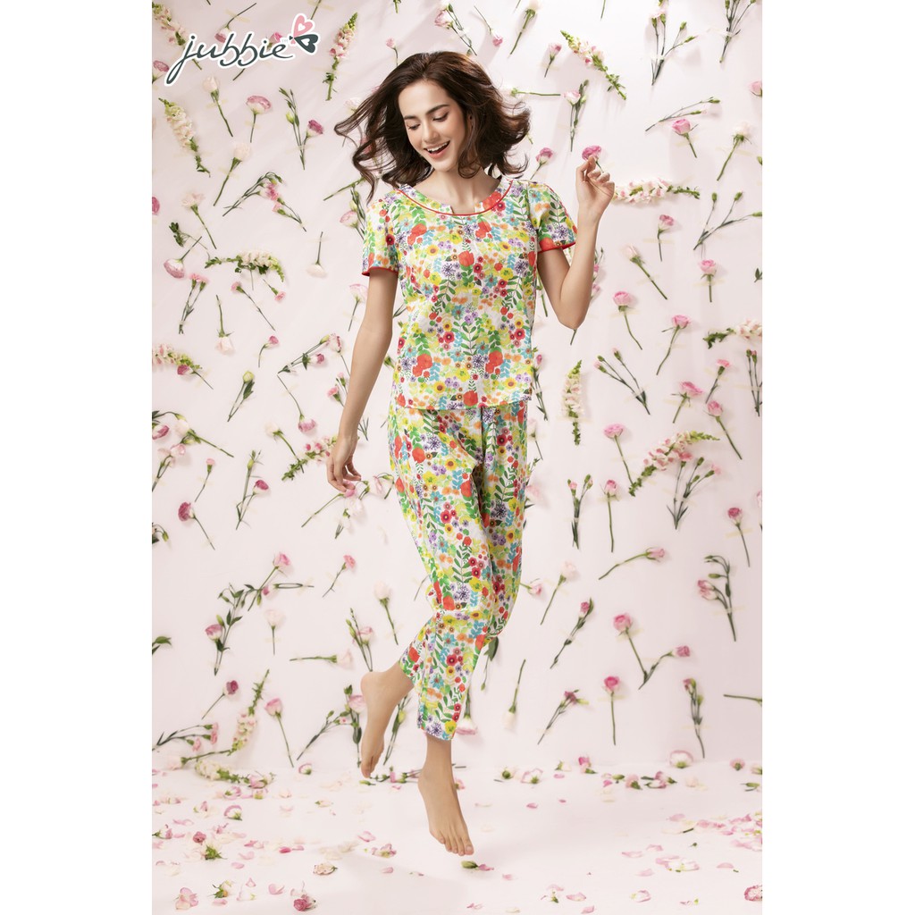 [Mã LT50 giảm 50K đơn 150K] Đồ mặc nhà bộ dài hoa jubbie 40272 | BigBuy360 - bigbuy360.vn