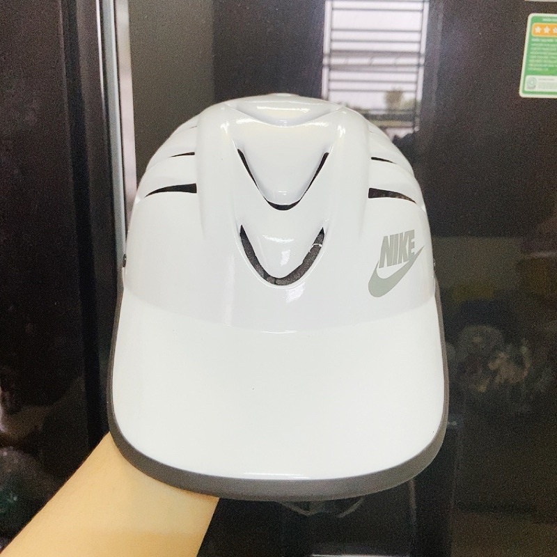 Mũ lưỡi trai kiểu xương cá