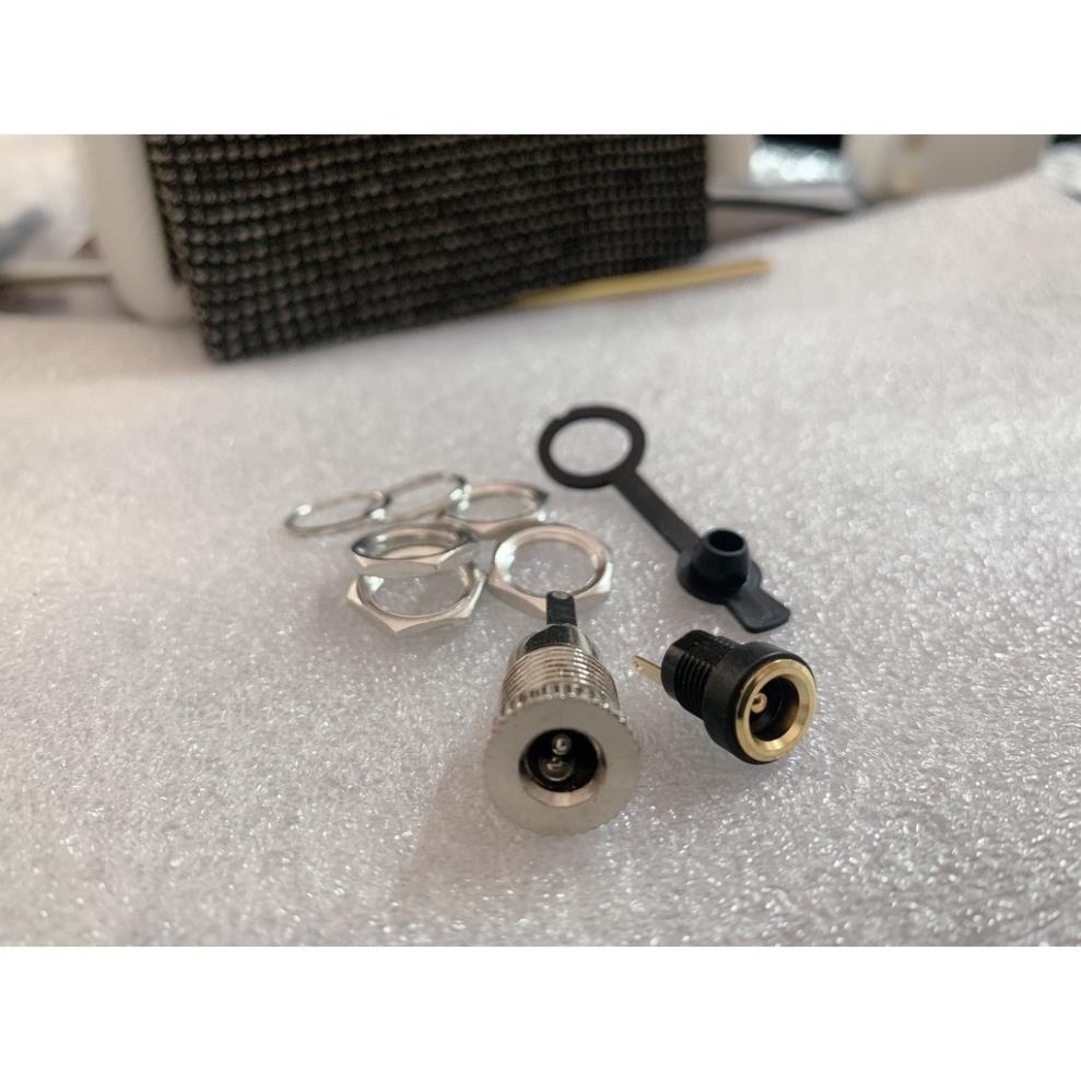 [metasound] Jack sạc DC Kim loại chuẩn 5.5mm x 2.1mm (có cả Jack DC nhựa ) dành cho DIY loa