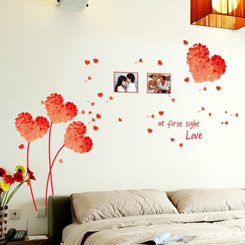 Decal trang trí Hoa trái tim đỏ