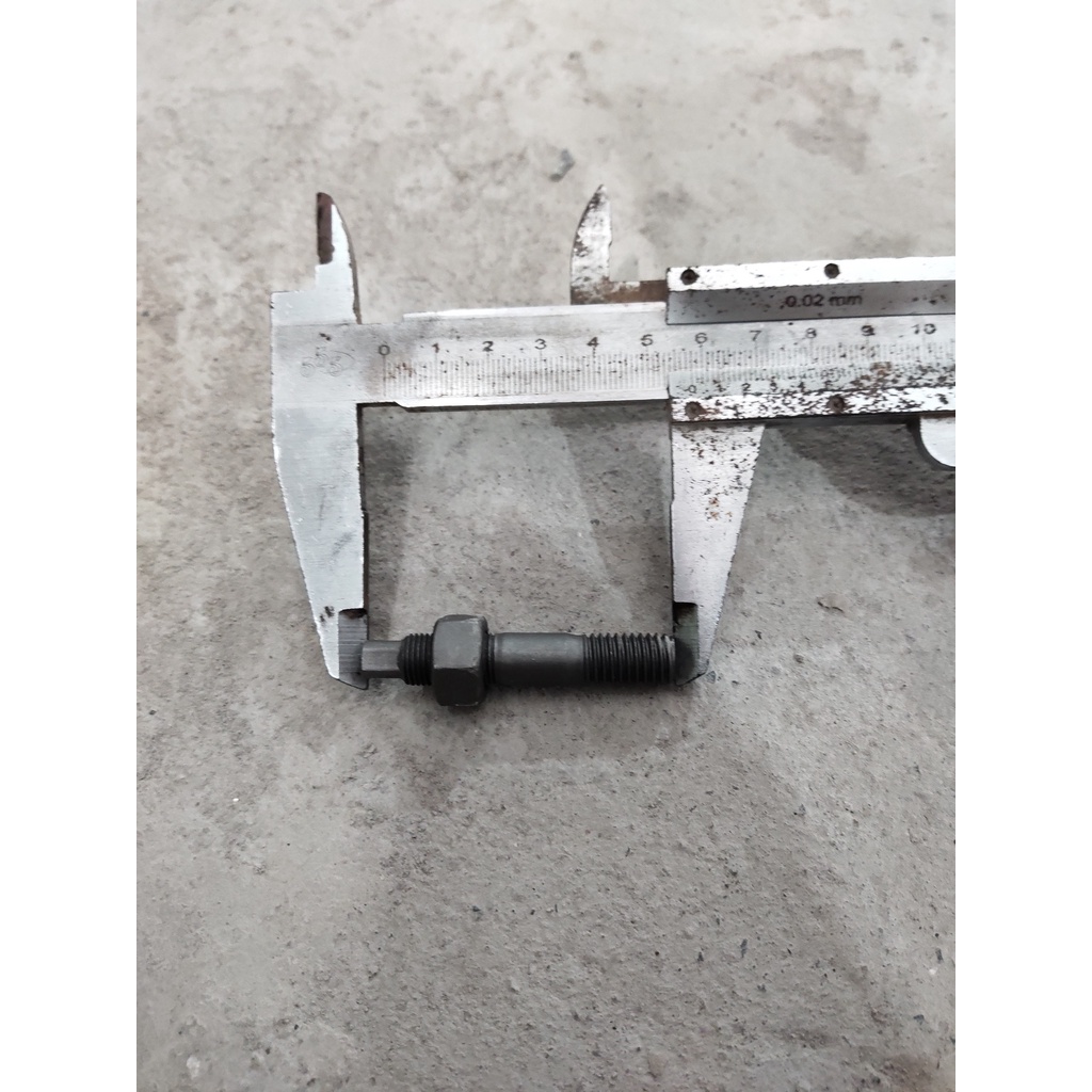 Sản phẩm gia đình làm: Ốc láp phi 10 xám 2 đầu ren