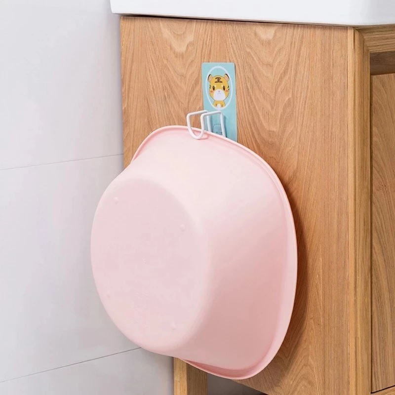 Móc Treo Đồ Dán Tường 4 Kiểu Dáng Ngẫu Nhiên