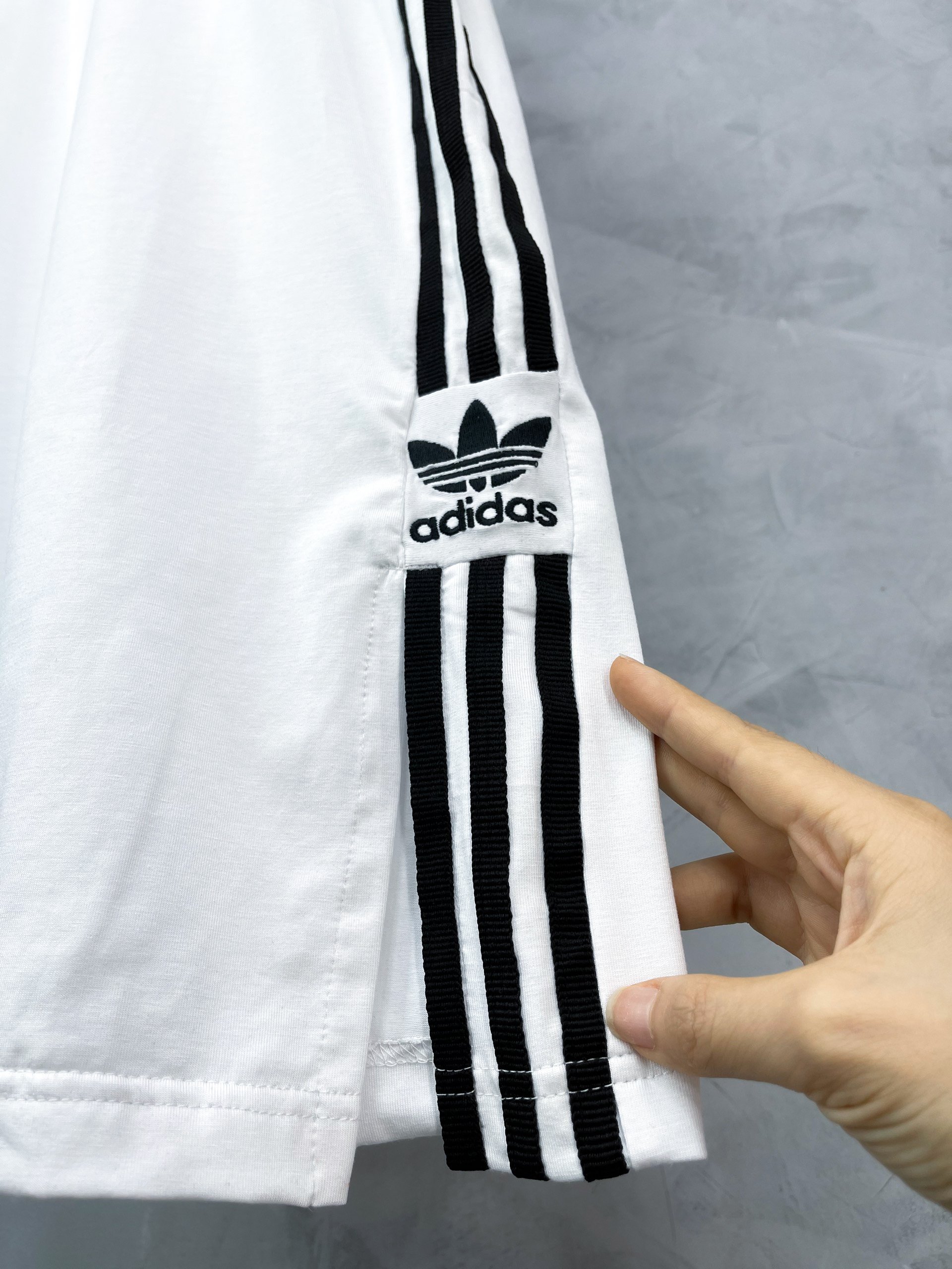 Váy / Đầm trắng 1811 LOCK UP DRESS Made in Cambodia full tag code | BigBuy360 - bigbuy360.vn