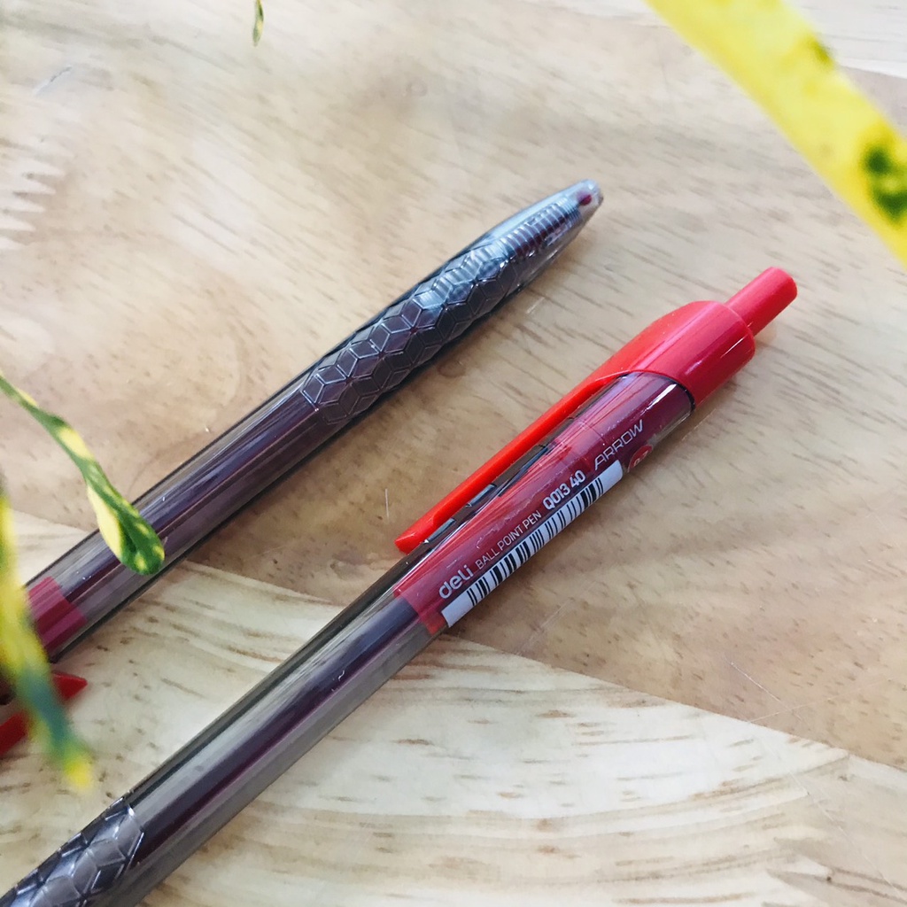 Bút bi dầu Deli 0.7mm Q01340
