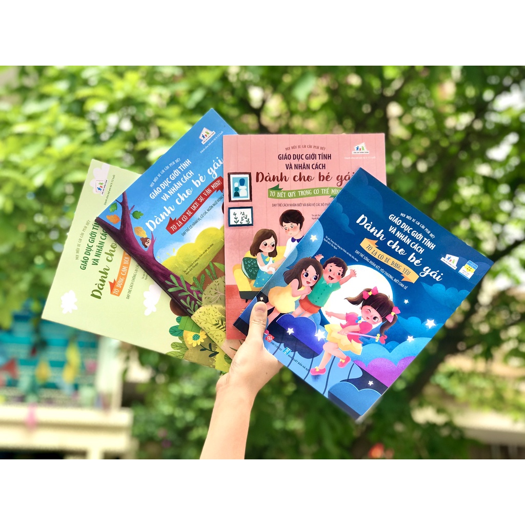 Sách - Giáo Dục Giới Tính Và Nhân Cách Dành Cho Bé Gái ( Trọn Bộ 4 Tập)