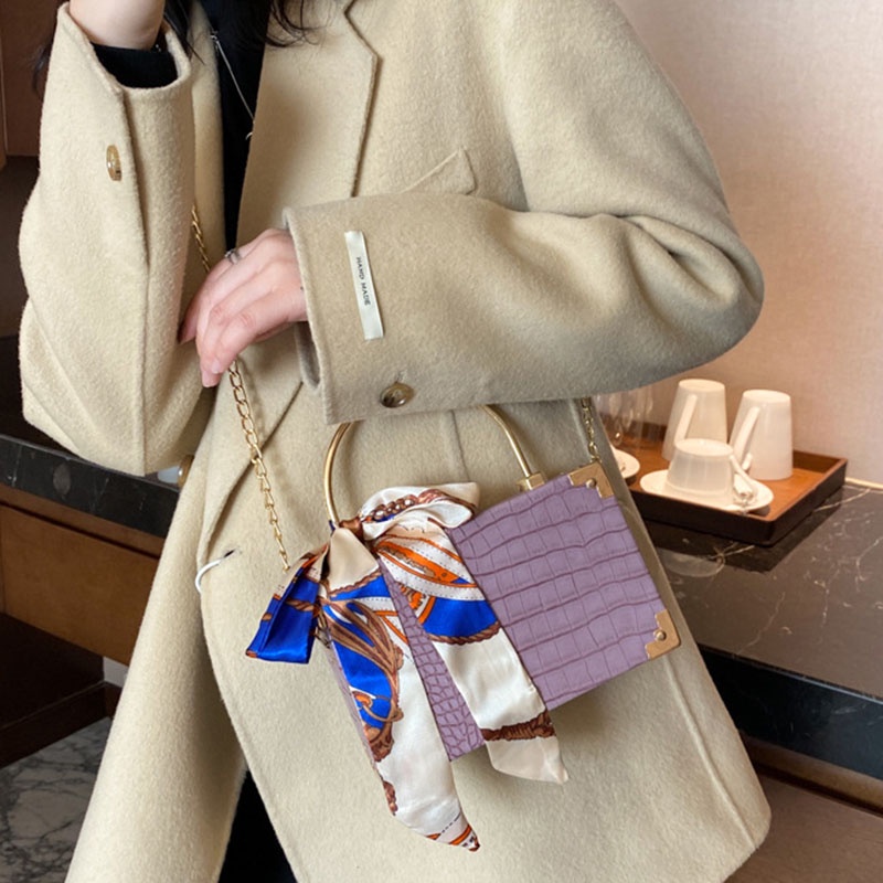 Túi Đeo Vai Hình Vuông Cỡ Nhỏ Phối Dây Đeo Sợi Xích Phong Cách Cổ Điển Thời Trang Cho Nữ