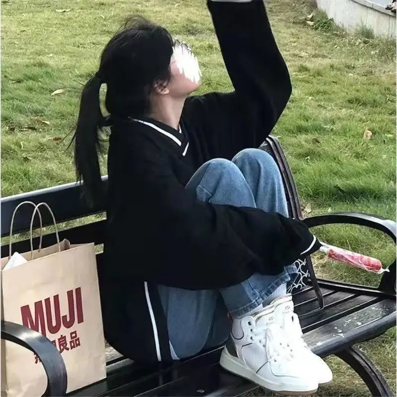 Jiashucheng Áo Khoác Sweater Cổ Chữ V Màu Đen Phong Cách Retro Mỹ Dễ Phối Đồ Dành Cho Nữ
