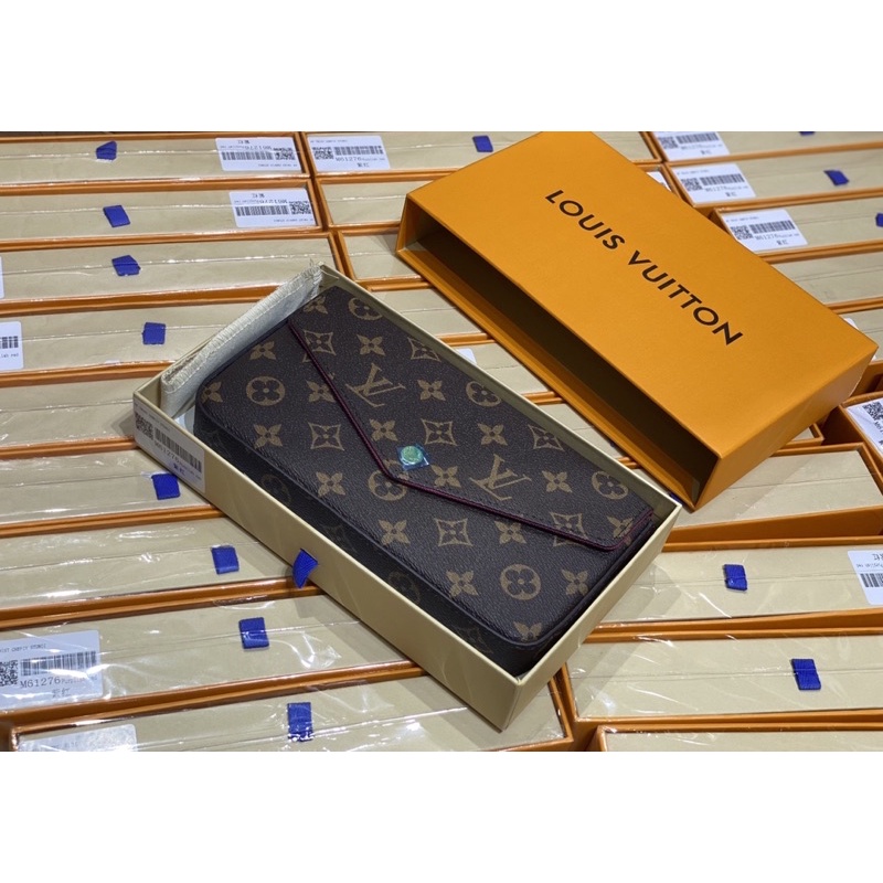 Túi quai xích lv.kèm 2 ví nhỏ size22cm fullbox