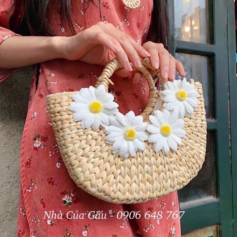 Túi cói hoa cúc lục bình sống ảo bá cháy