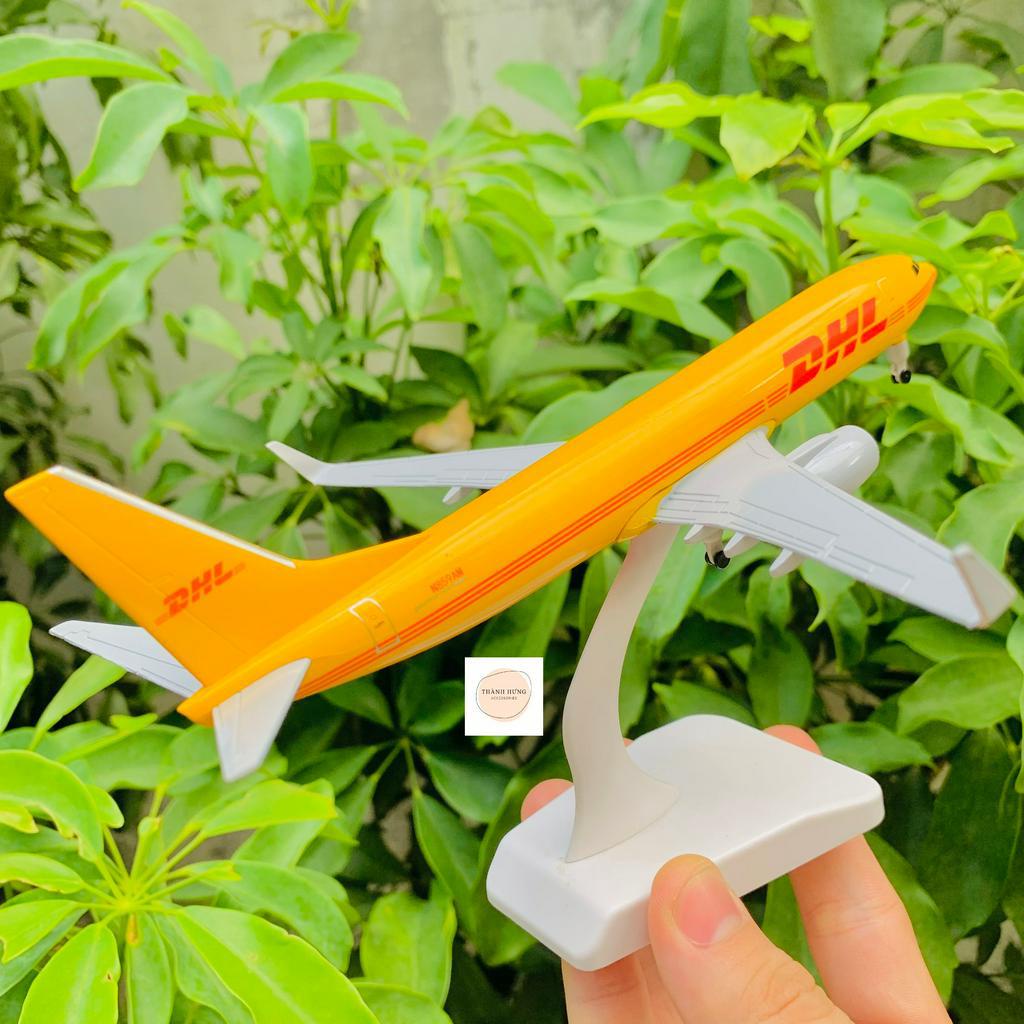 Mô Hình Trưng Bày Máy Bay Cargo Boeing 737-800 DHL Chuẩn Đẹp.
