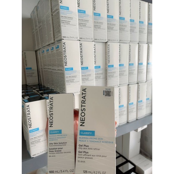 Toner giúp làm sạch sâu và se khít lỗ chân lông NeoStrata Clarify Oily Skin Solution AHA 8%