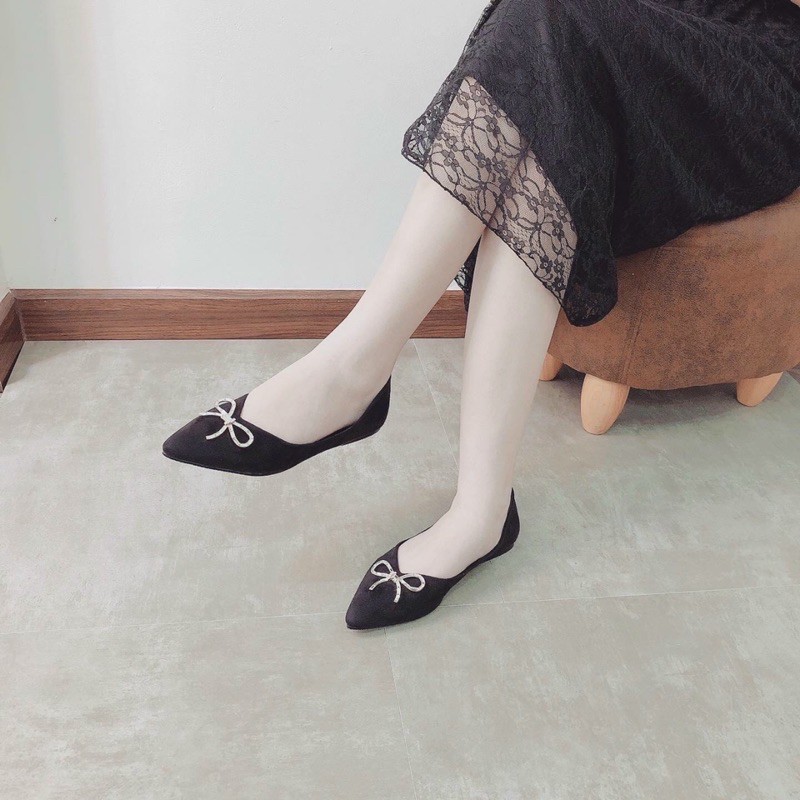 BỆT MŨI NHỌN NƠ ĐÁ