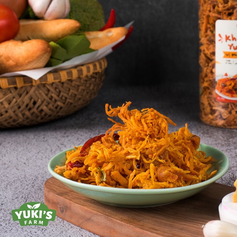 Khô Gà Bơ Cháy Tỏi 50g YUKI FARM - Khô Gà Xé Cay Siêu Ngon - Đồ Ăn Vặt Việt Nam Chất Lượng Cao | BigBuy360 - bigbuy360.vn