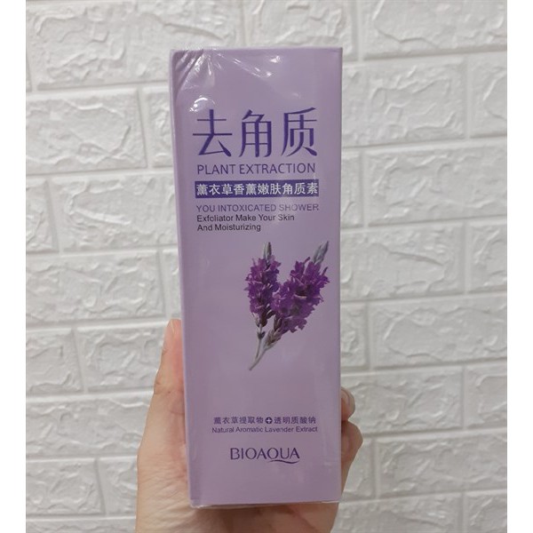 Gel tẩy tế bào chết mặt Bioaqua Natural Aromatic Extract 120g