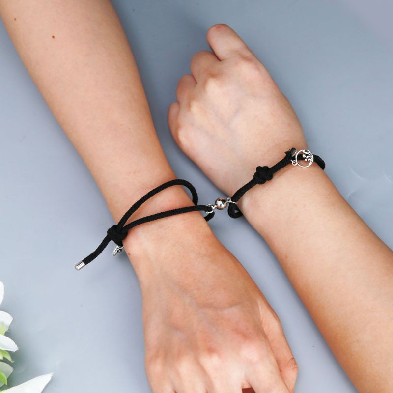 Set 2 Vòng Tay Bện Dây Có Nam Châm Cho Cặp Đôi Thiết Kế Xinh Xắn
