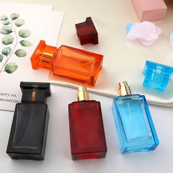 Chai đựng nước hoa thủy tinh cao cấp kiểu dáng TF 30ml phun sương nhiều màu