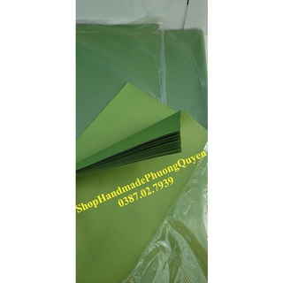 1 tờ Giấy mỹ thuật màu xanh làm lá cây 70gsm