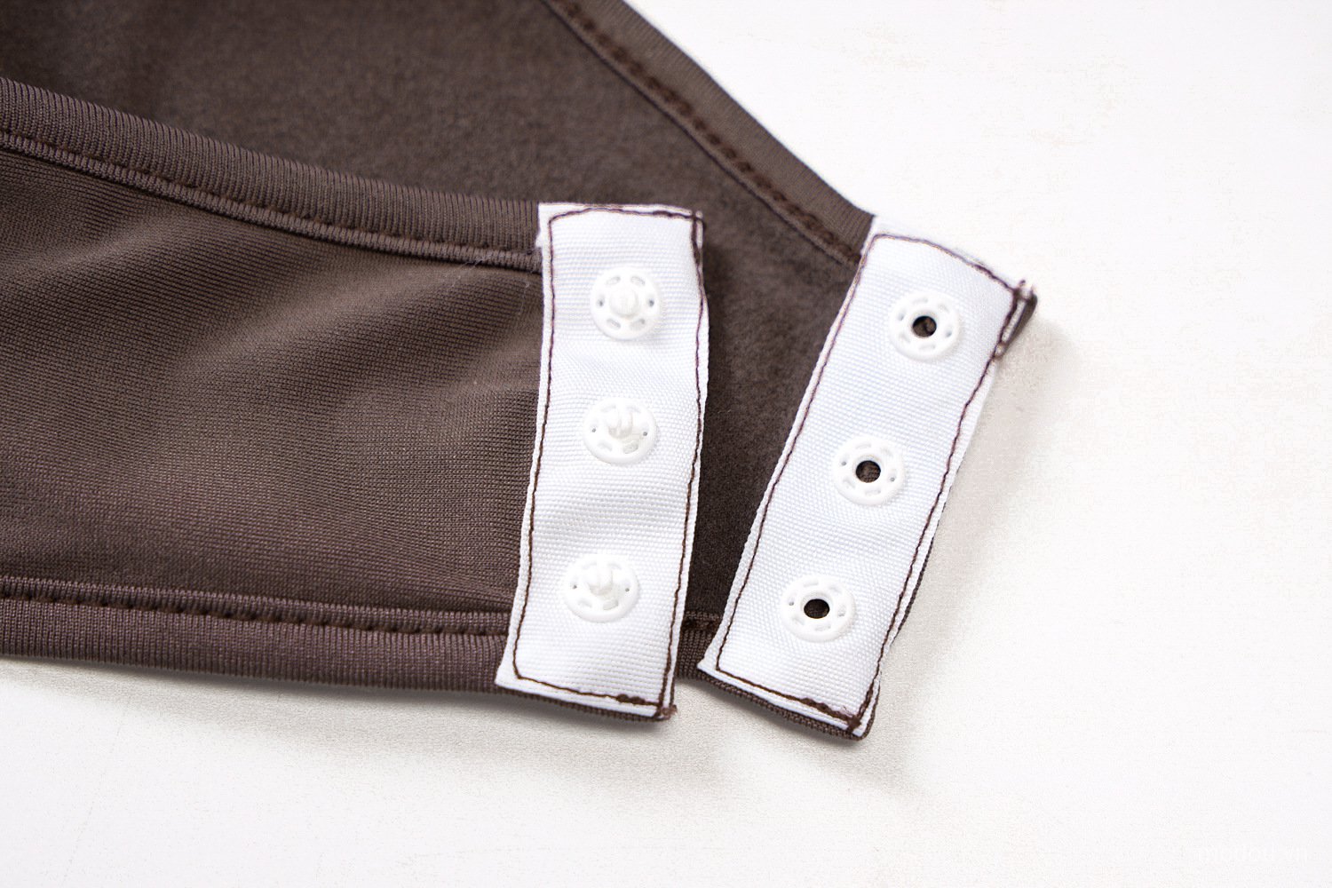 Bộ Bodysuit Một Mảnh Cổ Chữ V Có Miếng Lót Ngực Q8Rt | BigBuy360 - bigbuy360.vn