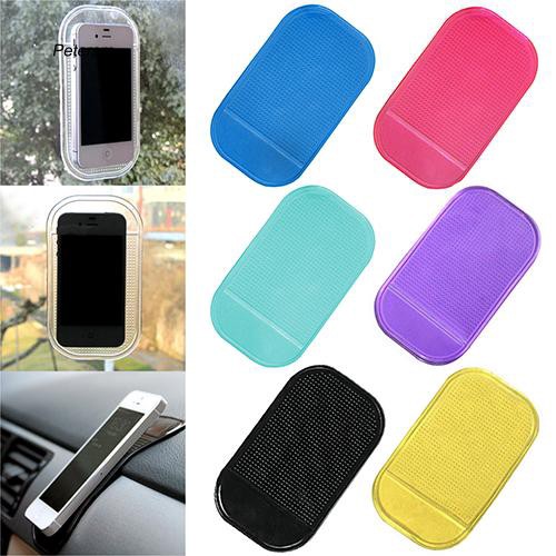 Đệm giữ điện thoại chống trượt gắn trong xe hơi