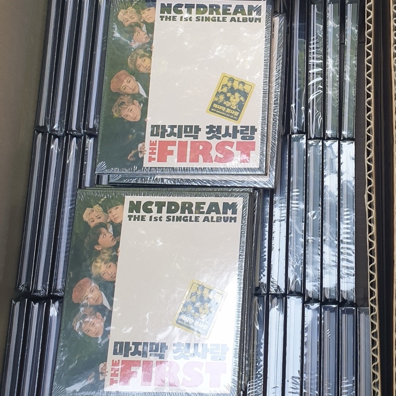 Tập ảnh NCT DREAM- THE FIRST