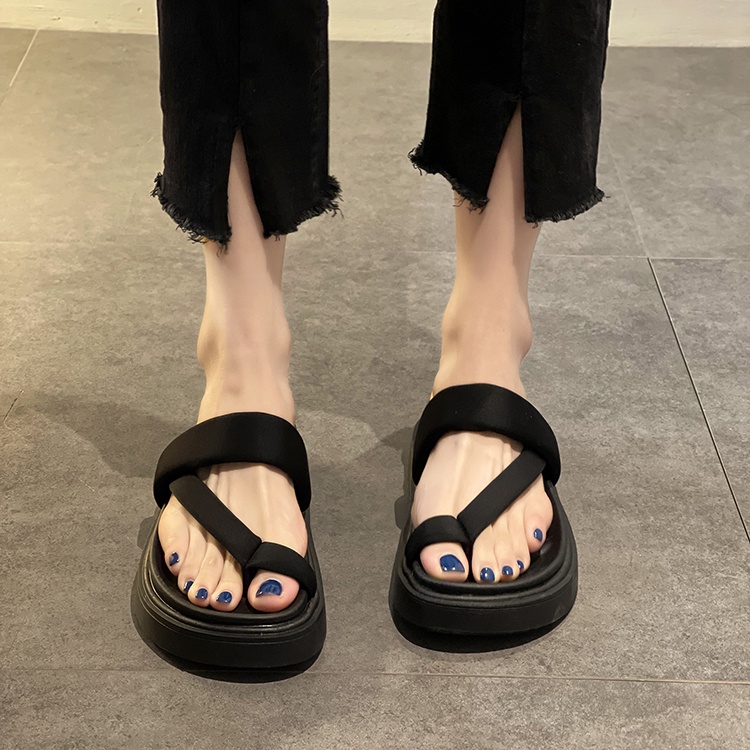 Dép Sandal Đế Bệt Quai Chéo Dày Dặn Đơn Giản Cá Tính Cho Nữ