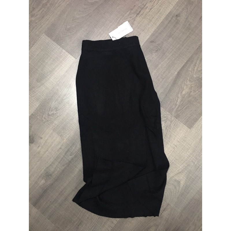 (SALE) Chân váy midi knit Stradivarius Auth sale sz S | BigBuy360 - bigbuy360.vn