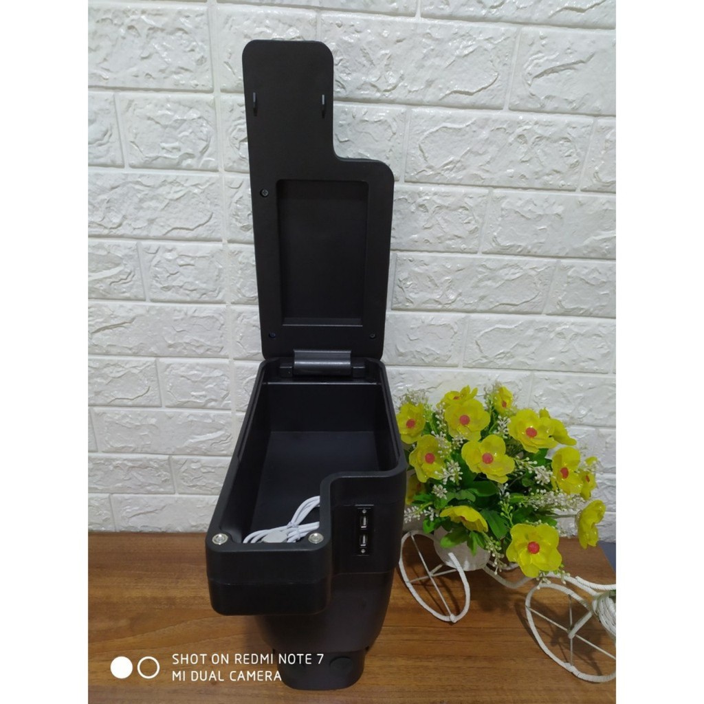 Hộp tỳ tay ô tô - HYUNDAI Grand i10 - DÁNG KHUYẾT - 6 CỔNG USB