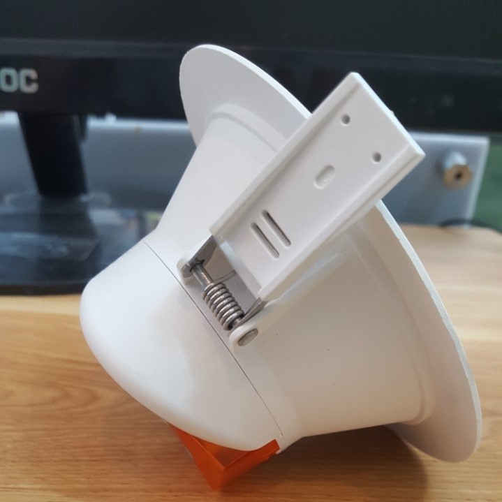 Đèn downlight âm trần Nanoco 8W NDL083/NDL086