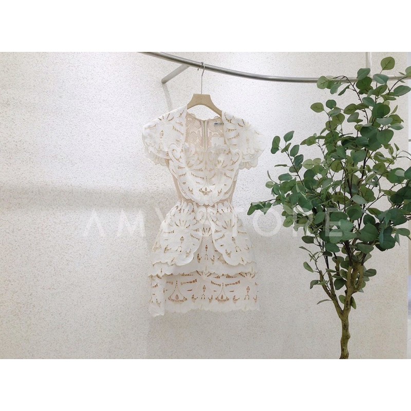 Đầm ren chữ A vai chồm ore