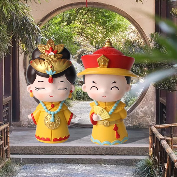 Bộ 02 tượng Vua Hậu chibi kèm túi chữ Phát và chân đế tam cấp vuông nhỏ