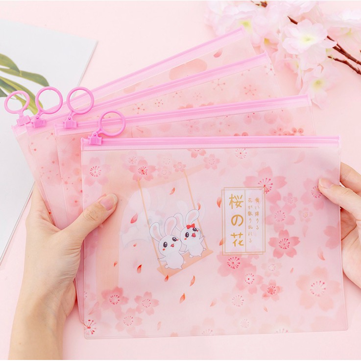 Túi Đựng Bút viết Zip Chú Thỏ Giữa Mùa Hoa Anh Đào Sakura