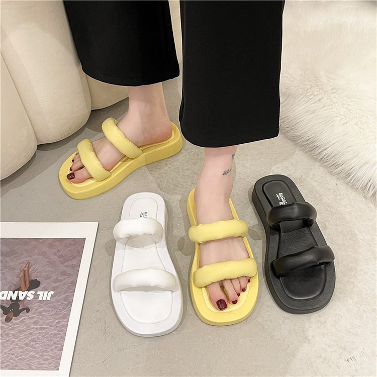 Slipper đế dày mềm mại thoải mái dễ phối đồ hợp thời trang phong cách mới