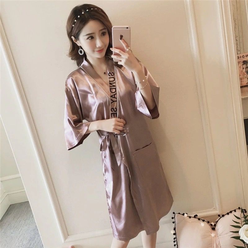 . Lấy một miếng và phục hồi sau khi lấy. Yuan Phong cách Hàn Quốc pyjama nữ lụa băng sexy áo nịt ngực mỏng choàng