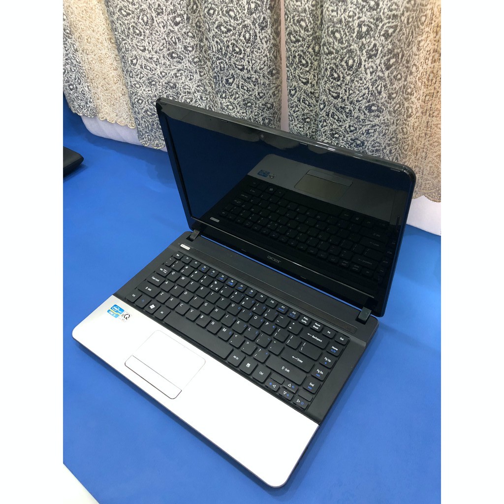 Laptop cũ giá rẻ chất lượng cao các hãng,core 2 duo-i3-i5 ; 4Gb Ram ; 320GB HDD-500GB HDD .