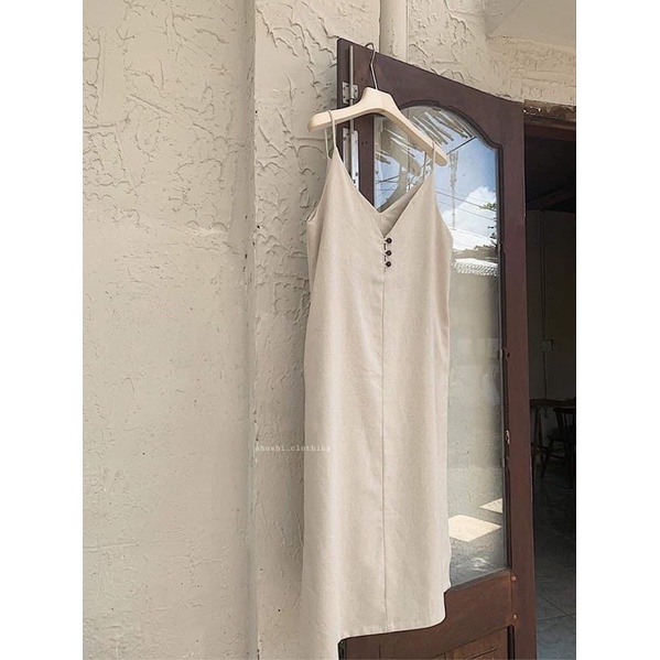 SHU SHI - Đầm Linen 3 Cúc Gỗ
