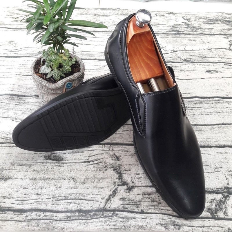Giày công sở nam..da mềm..size từ 38-43..đế khâu sẵn rất chắc chắn