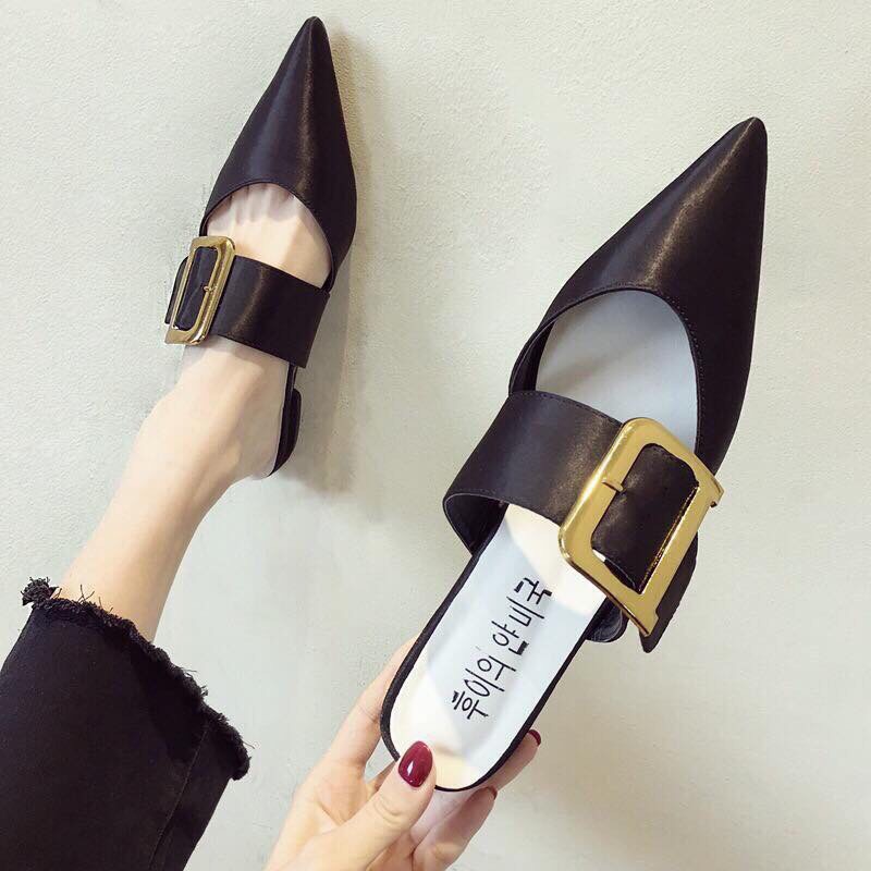 Giày sục thời trang khóa chữ D mũi nhọn hở gót cực sang chảnh màu đen [ giá sỉ ]