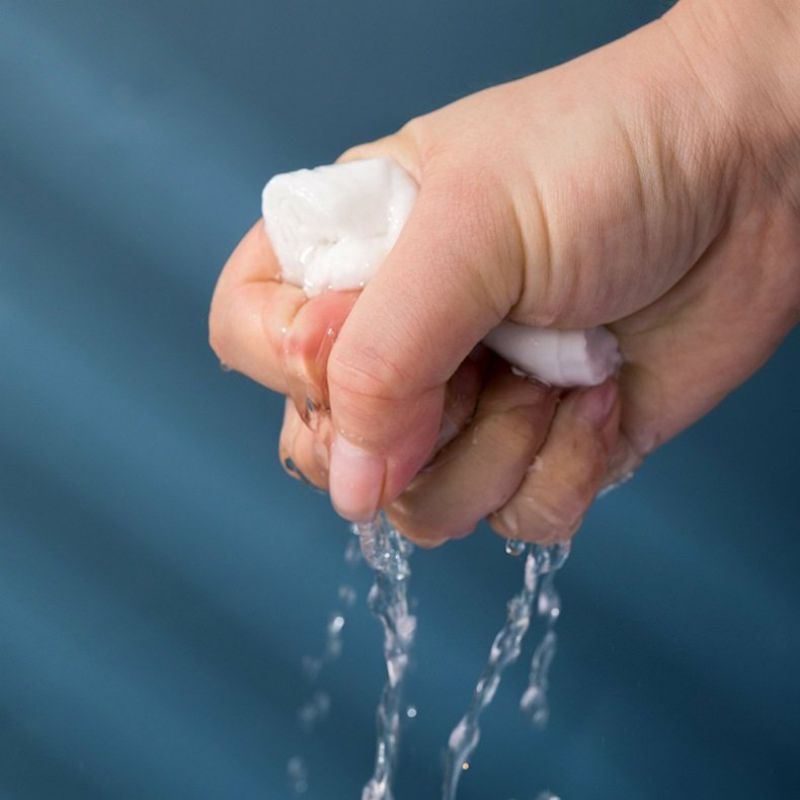 Túi 20 khăn giấy nén dạng viên kẹo dùng 1 lần tiện lợi