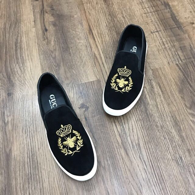 Giầy lười nam🤩FreeShip đơn 250k💥 Giầy lười nỉ nam, giầy lười nam Ong Thêu bản to | BigBuy360 - bigbuy360.vn