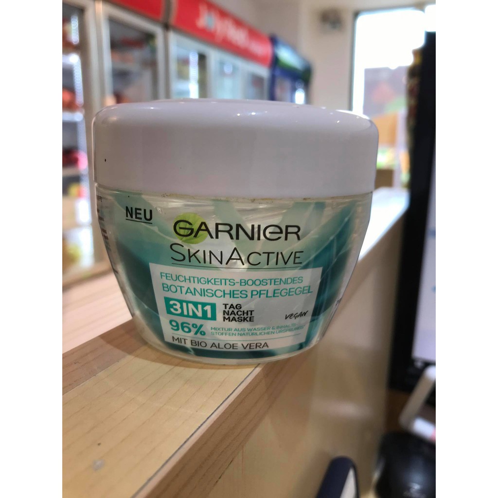 Kem Dưỡng Ẩm Garnier SkinActive 3-in-1 Face Moisturizer (200ml)