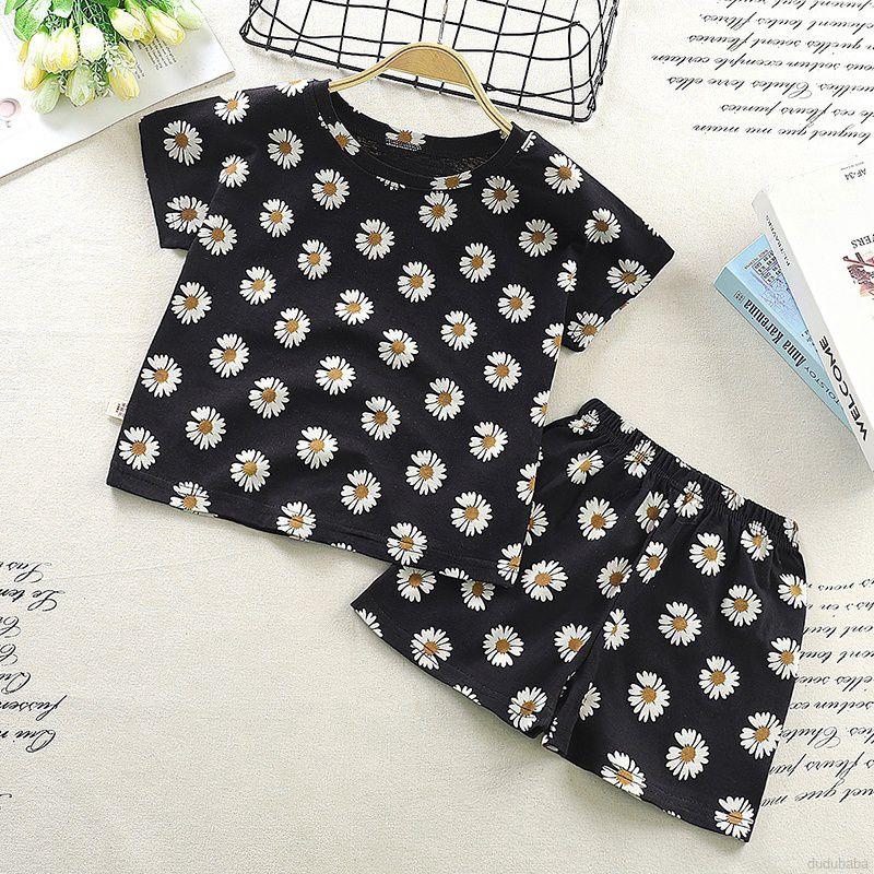 Bộ áo thun tay ngắn in hoa cúc + quần short phong cách thời trang cho bé