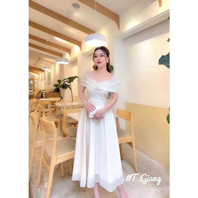 Trễ vai nơ lưng đẹp qá lun ạ