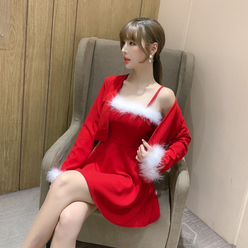 #O44 SET Váy sexy hai dây kết hợp với áo choàng tay lông hàng - Silverorder